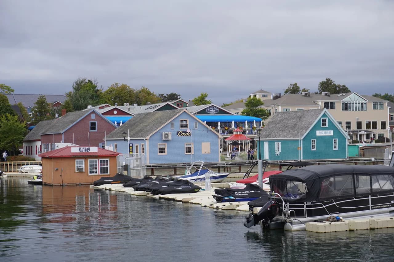 Lakeside cottages and boat docks on Lake Simcoe in Brock Township - ADU builders serving Brock, Ontario, Canada